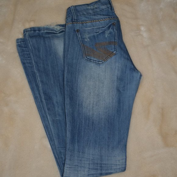 Almost Famous Denim - Almost Famous Denim Jeans / Long/ Distressed / Size 5